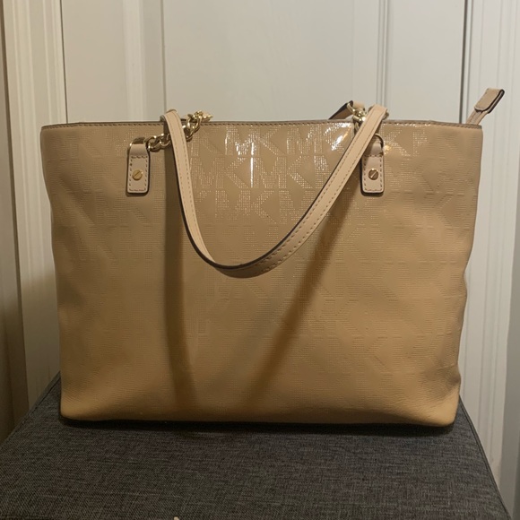 MICHAEL Michael Kors Handbags - Michael Kors Jet Set Chain Tote